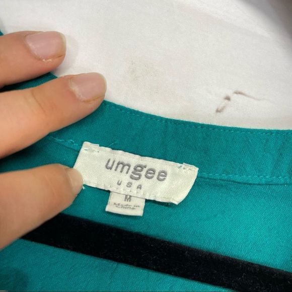 Umgee Button Front Tunic Top with Ruffled Sleeves - Picture 3 of 5